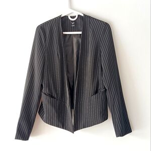 Windsor Blazer Open-Front Vertical Stripes Black White Collar-free Pocket Medium